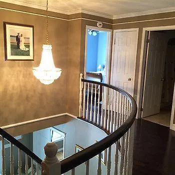 The Boston 'T' Bed & Breakfast Ottawa