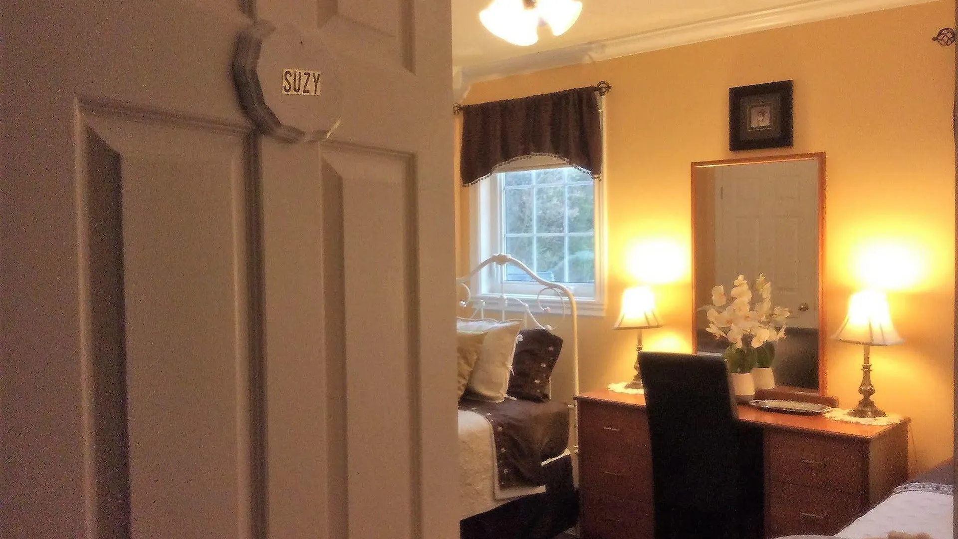 ***  The Boston 'T' Bed & Breakfast Ottawa Canada