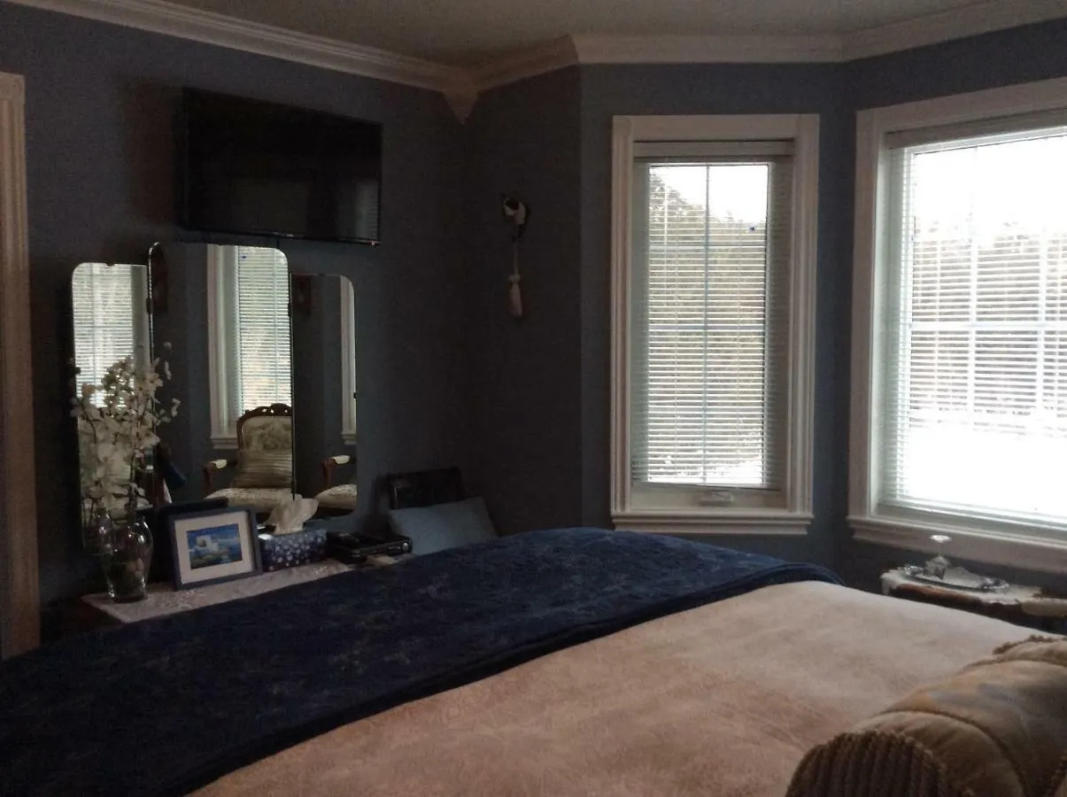 The Boston 'T' Bed & Breakfast Ottawa